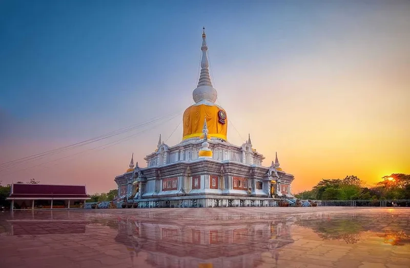 Ngôi chùa cổ ở Isaan mang đậm dấu ấn Phật giáo