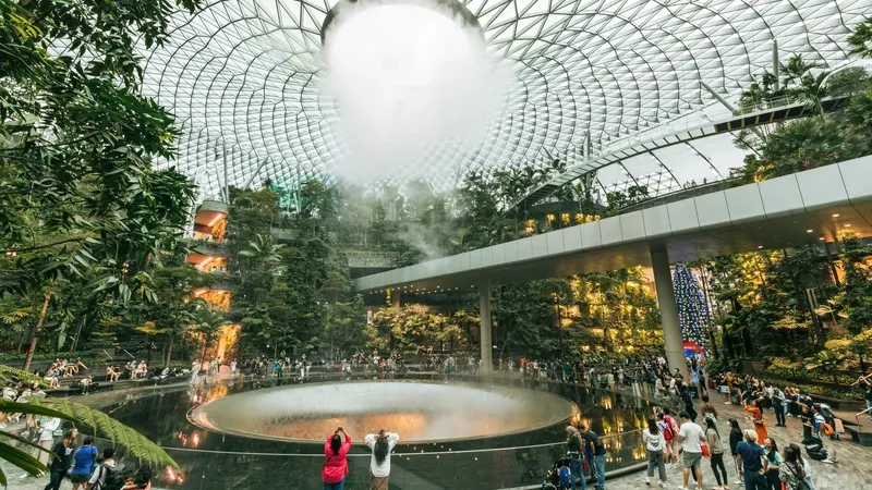 Jewel Changi Airport mang đến trải nghiệm đẳng cấp
