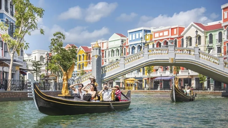 Trải nghiệm lãng mạn tại kênh đào Venice