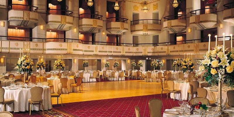 Khám phá Waldorf Astoria Chicago phòng tiện nghi