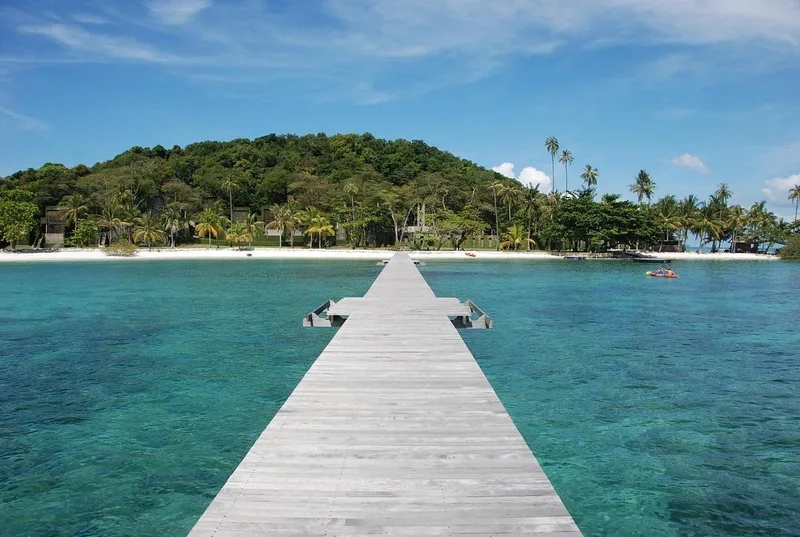 Khám phá Koh Kham với vẻ đẹp biển xanh tuyệt vời