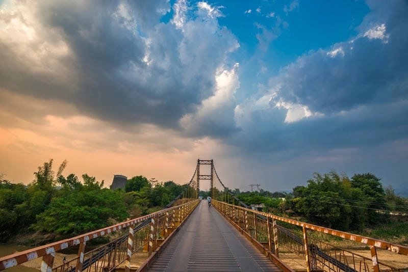 Bình yên Kon Tum trong ánh hoàng hôn dịu dàng