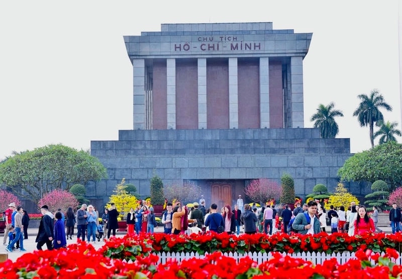 Lăng Chủ tịch Hồ Chí Minh uy nghiêm giữa Hà Nội