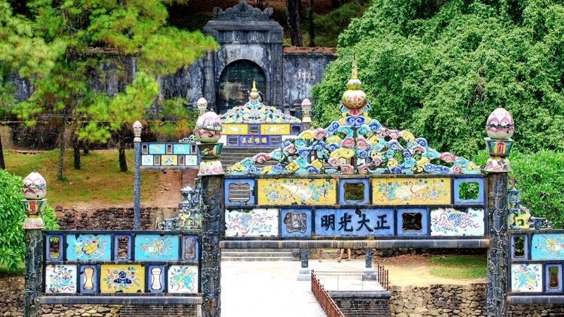 Cảnh quan Lăng Minh Mạng hòa quyện thiên nhiên