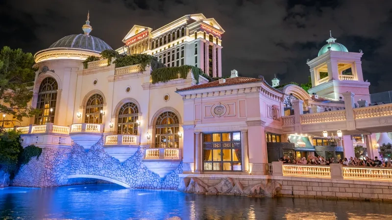 Du lịch Las Vegas là một trải nghiệm không thể bỏ lỡ