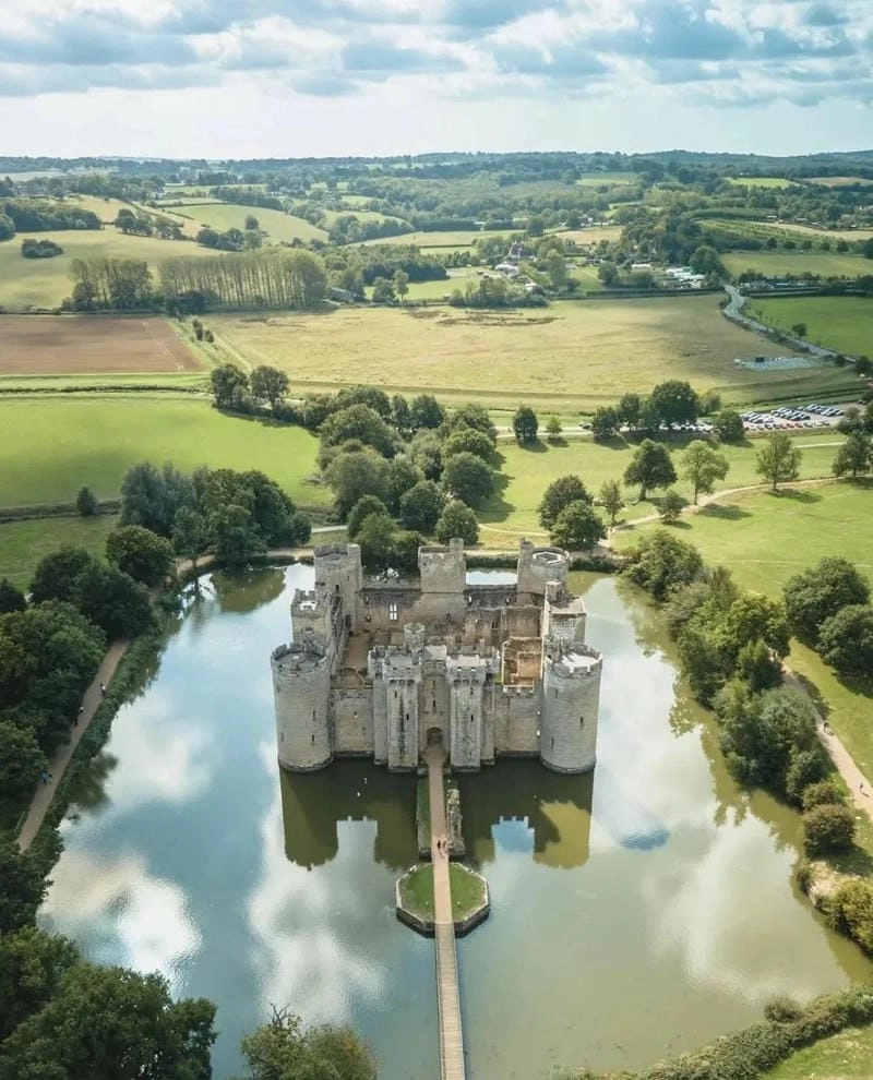 Lưu giữ kỷ niệm với Ảnh chụp Lâu đài Bodiam đẹp