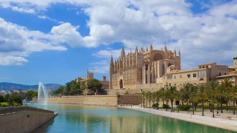 Mallorca hấp dẫn với phong cảnh thiên nhiên hoang sơ