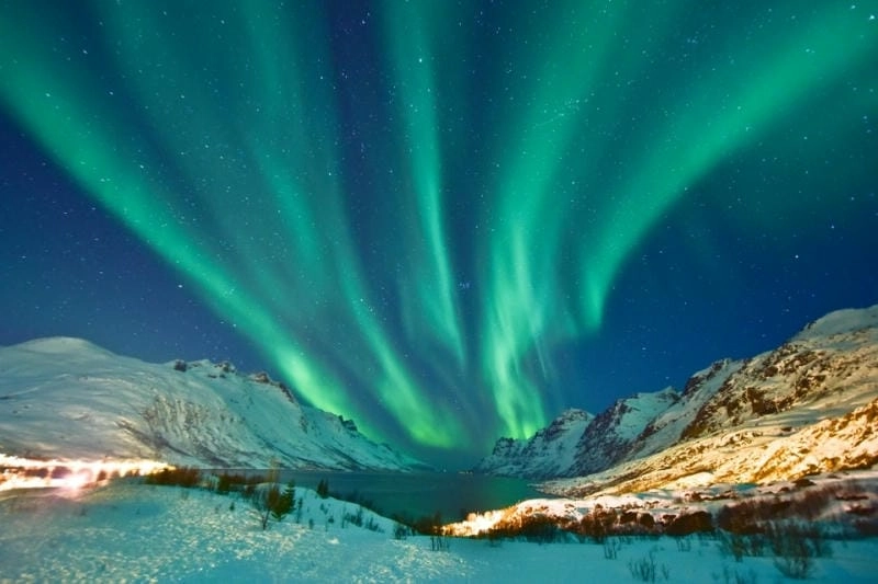 Mùa đông về đêm ở Greenland huyền ảo