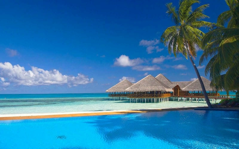 Vẻ đẹp thiên đường mùa hè tại bãi biển Maldives khiến lòng người xao xuyến