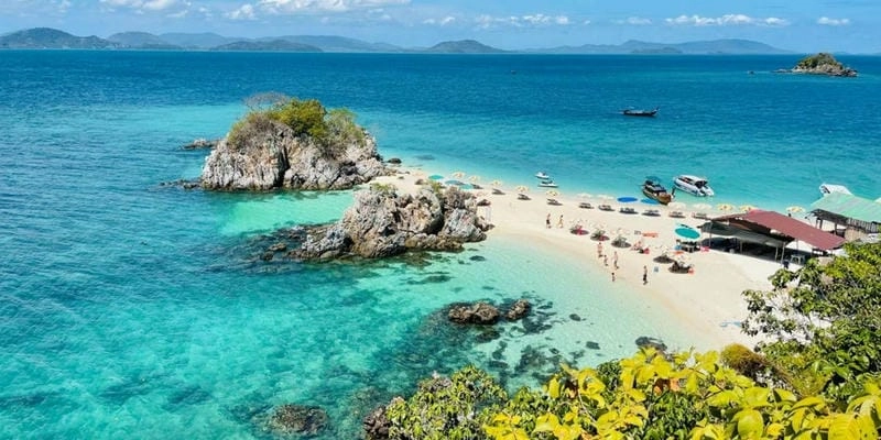 Vẻ đẹp quyến rũ của mùa hè bãi biển Phuket Thái Lan khiến lòng người xao xuyến