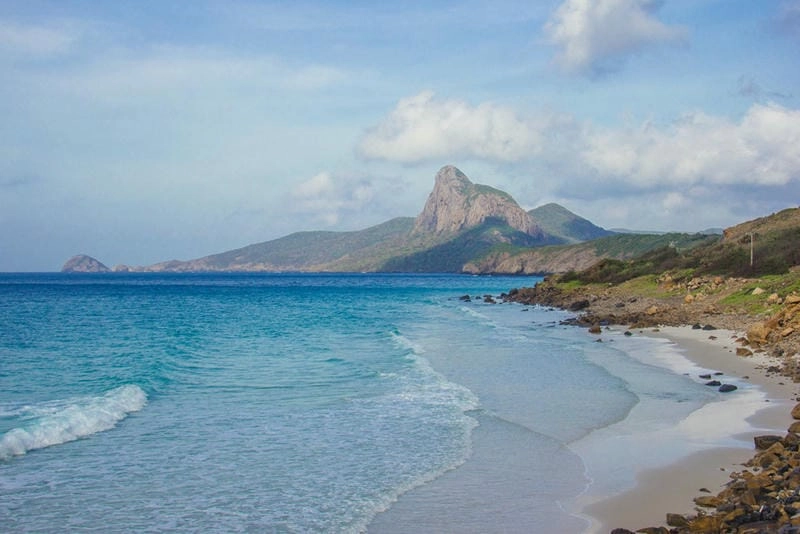 Thư giãn cùng âm thanh sóng biển Côn Đảo