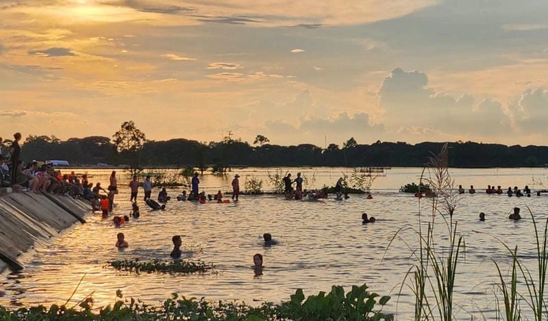 Mùa nước nổi Đồng Tháp Mười ngập sắc thiên nhiên miền Tây