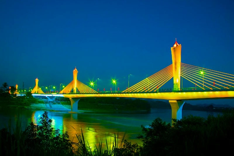 Mùa xuân Tuyên Quang về đêm mờ ảo sắc hoa ban