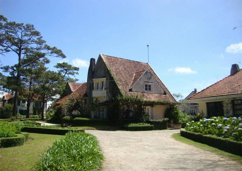 Chiêm ngưỡng hoàng hôn buông trên nhà biệt thự Đà Lạt