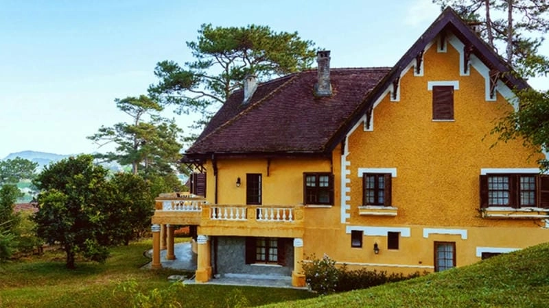 Nhà biệt thự Đà Lạt lấp lánh trong đêm se lạnh