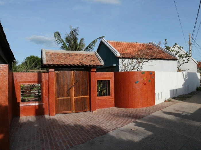 Cảm nhận sóng biển Phú Yên vỗ bờ trước hiên biệt thự tuyệt đẹp