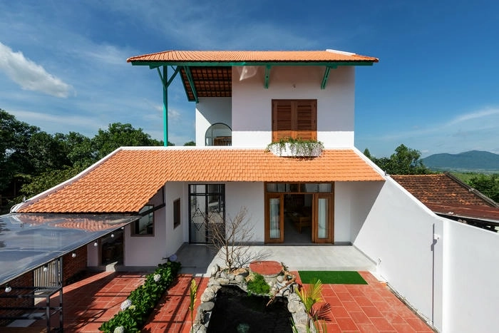 Khám phá Phú Yên về đêm lung linh ánh đèn nhìn từ biệt thự biển