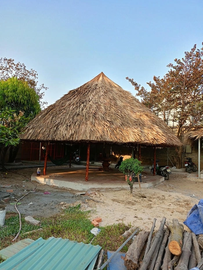 Cảnh Bình minh nhà chòi rực rỡ trên sông làm say đắm lòng người