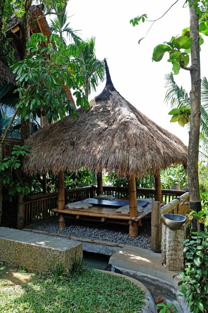 Thư giãn bên nhà chòi Sóc Trăng ven sông