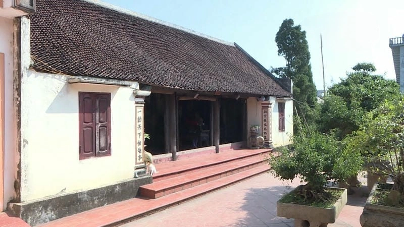 Nhà cổ Thái Bình đón bình minh trong không gian tĩnh lặng