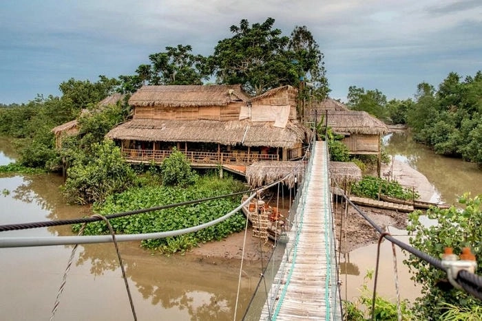 Thưởng thức ẩm thực nhà lá Cần Thơ dân dã đậm vị miền Tây