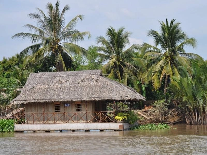 Nội thất nhà lá miền Tây đơn giản nhưng vẫn ấm áp gần gũi