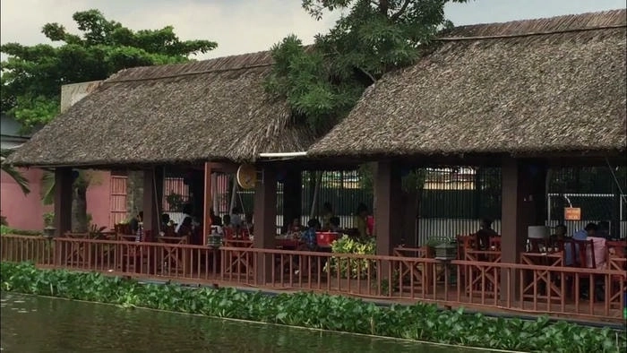 Hòa mình trong mái lá dừa mát lành của vùng quê Phú Yên