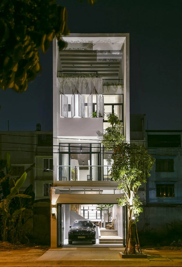 Nhà ống hiện đại Nha Trang hài hòa với nhịp sống đô thị biển trẻ trung