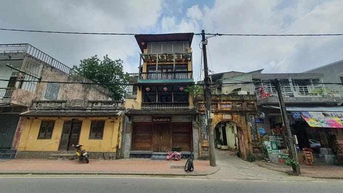 Ngắm hoàng hôn phố cổ Huế nhuộm màu tím mộng mơ