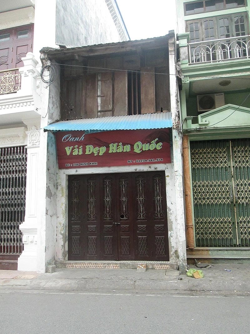 Sắc màu đèn lồng phố cổ thắp sáng cả khu phố đêm