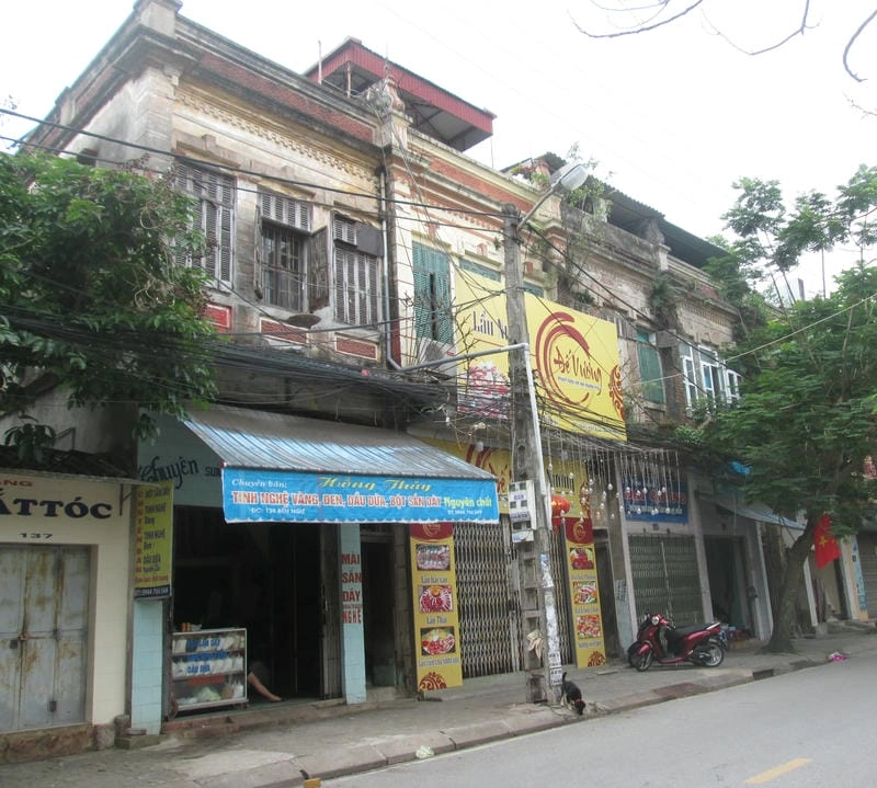 Phố cổ về đêm Nam Định lung linh ánh sáng huyền ảo