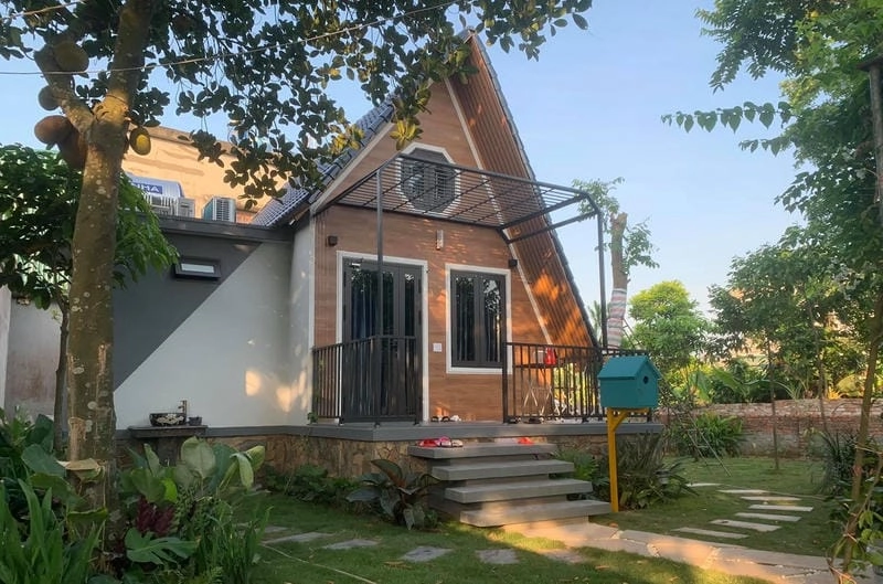 Nhà phố Đà Lạt với sân vườn xanh mát, mang lại không gian sống thư giãn