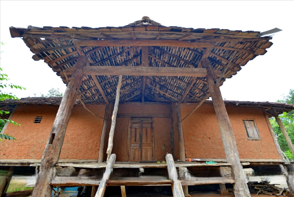 Ngắm nhà sàn Ba Na Đà Lạt với mái lá truyền thống mộc mạc