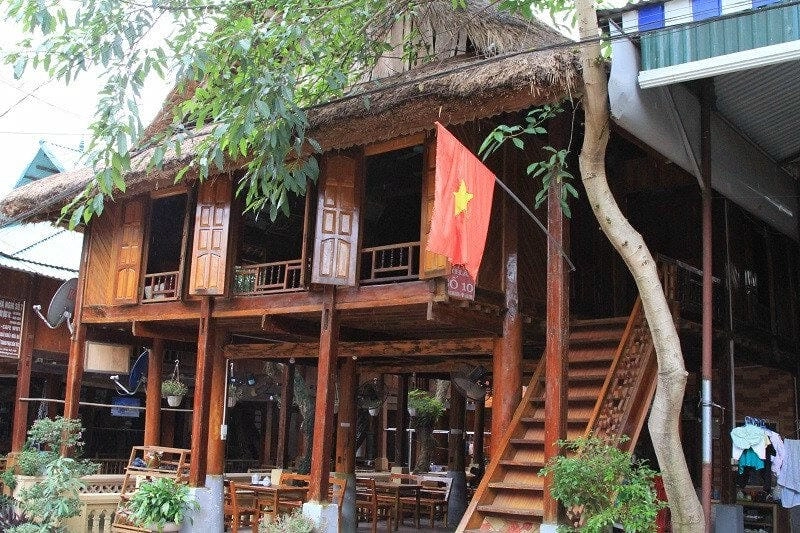 Ngắm bình minh rực rỡ bên Nhà sàn Mường Mai Châu