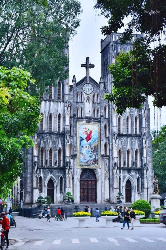 Nhà thờ Lớn Hà Nội với kiến trúc Gothic độc đáo