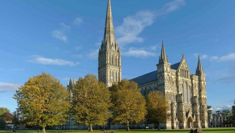 Khám phá Ảnh nội thất Nhà thờ Salisbury tráng lệ