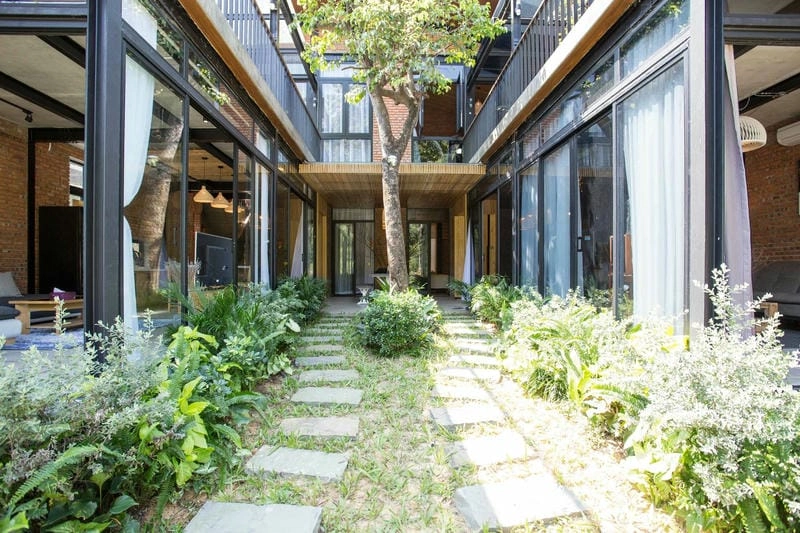 Sống chậm giữa nhà vườn Đà Nẵng rợp bóng cây xanh