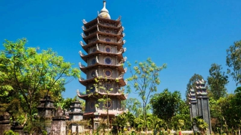 View từ Núi Thiên Ấn ôm trọn cảnh sắc tuyệt vời