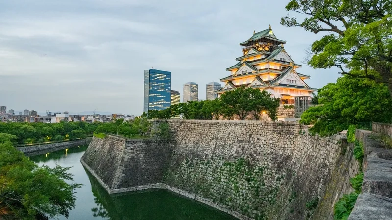 Osaka với lâu đài cổ kính tráng lệ tuyệt đẹp