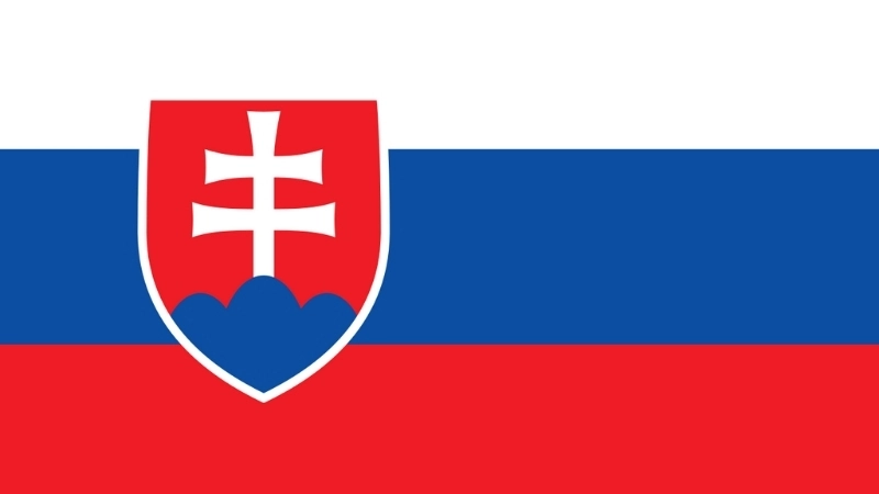 Đặc điểm hình dạng của Quốc kỳ Slovakia hiện tại