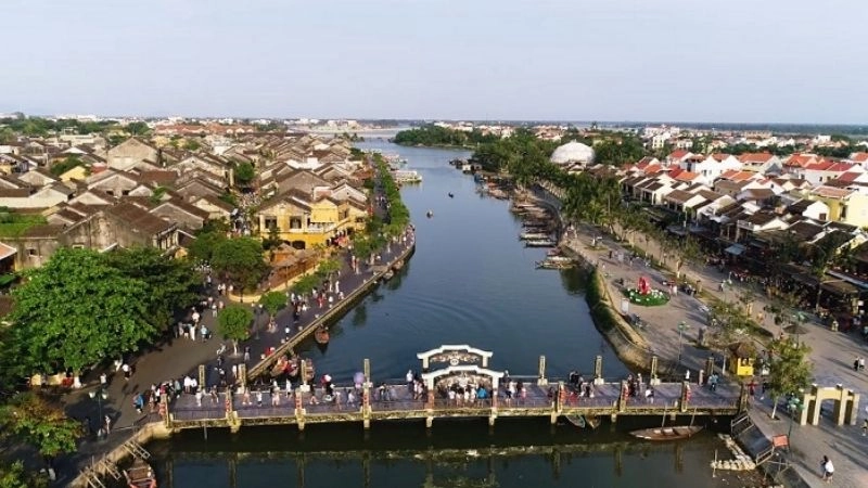 Phố cổ Hội An nhìn từ sông nên thơ