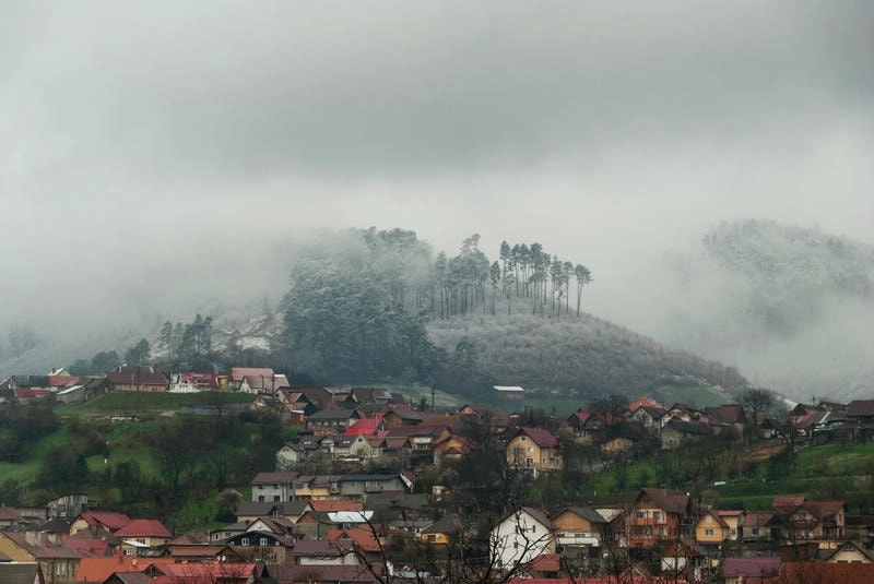 Thị trấn Sapa mờ ảo trong làn sương mù dày đặc