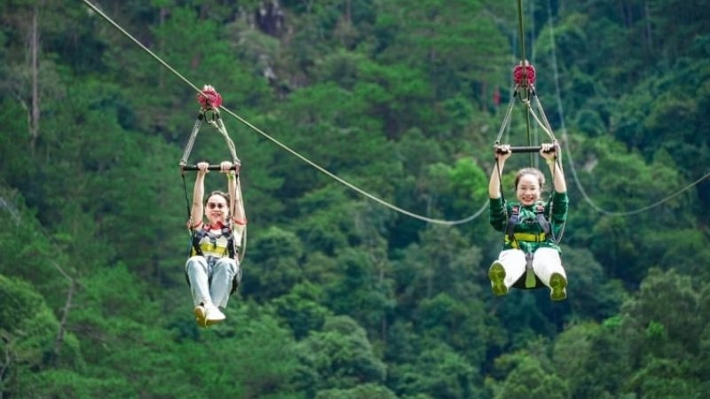 Vẻ đẹp Thác Datanla làm say đắm lòng người