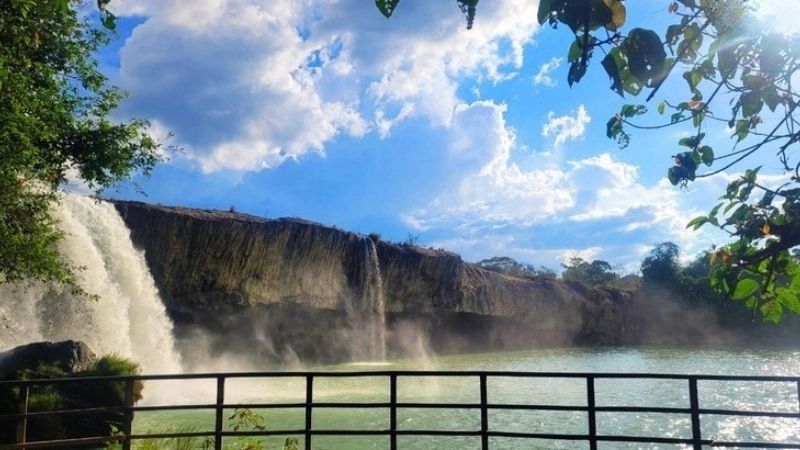 Cảnh quan Thác Dray Nur hoang sơ và quyến rũ