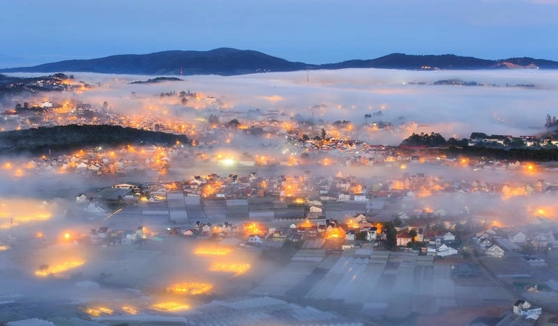 Thành phố sương mù Đà Lạt lãng mạn về đêm