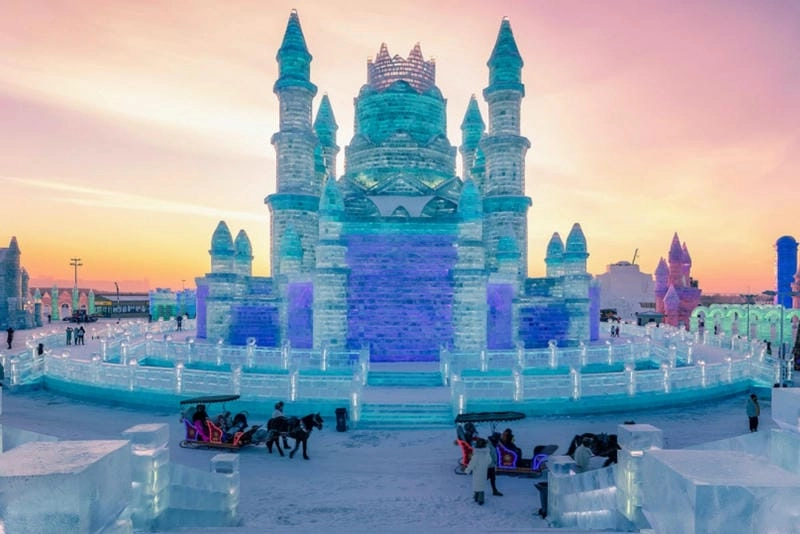 Trải nghiệm view từ Cáp Nhĩ Tân Tower khi hoàng hôn buông