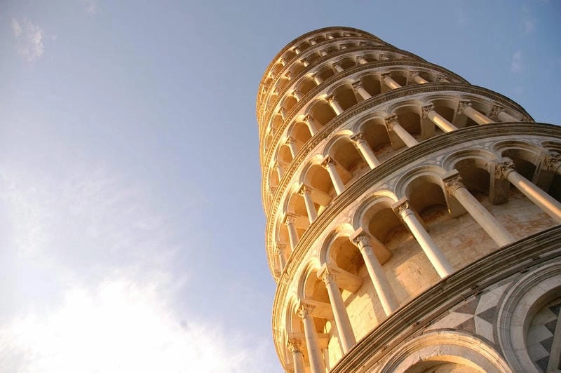 Công trình độc đáo Ý Tháp nghiêng Pisa