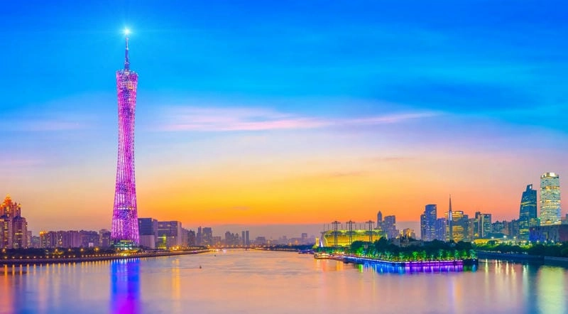 Khám phá Tháp Quảng Châu ban ngày tuyệt đẹp
