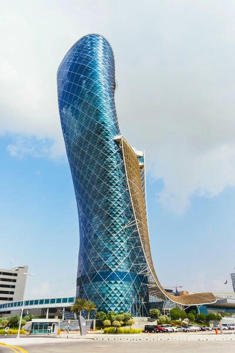 Ảnh Capital Gate Abu Dhabi Tòa nhà Capital Gate biểu tượng