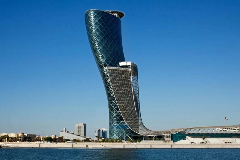 Tháp nghiêng Abu Dhabi Tòa nhà Capital Gate độc đáo